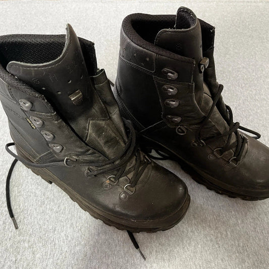 British Army Used LOWA Goretex Boots Size US 9