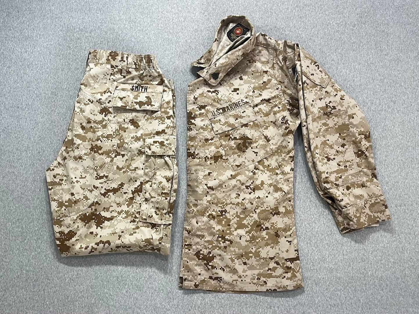 USMC Desert MARPAT Camouflage Uniform Set