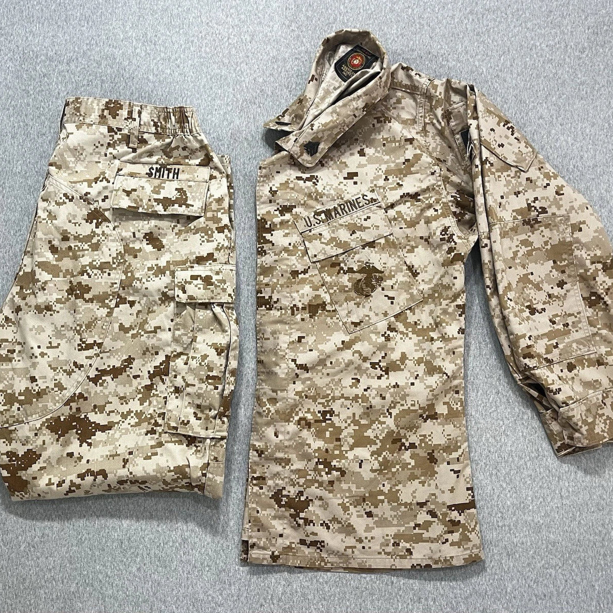 USMC Desert MARPAT Camouflage Uniform Set